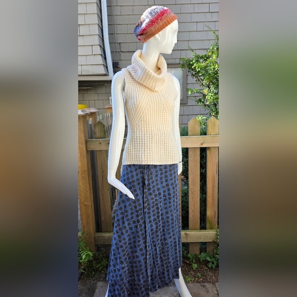 Dex Women's Small Knitted Cowl Neck Cream Coloured Vest Small. - Picture 12 of 12